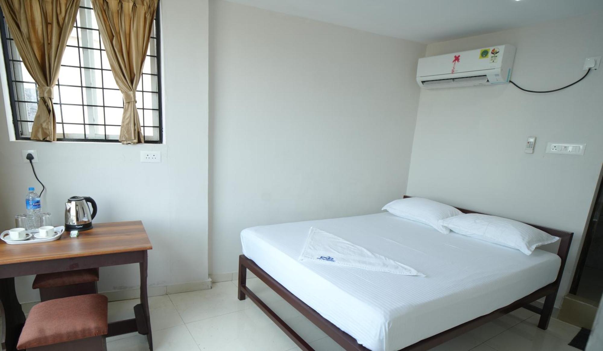 Port View Residency Pvr 호텔 니둠바서리 외부 사진