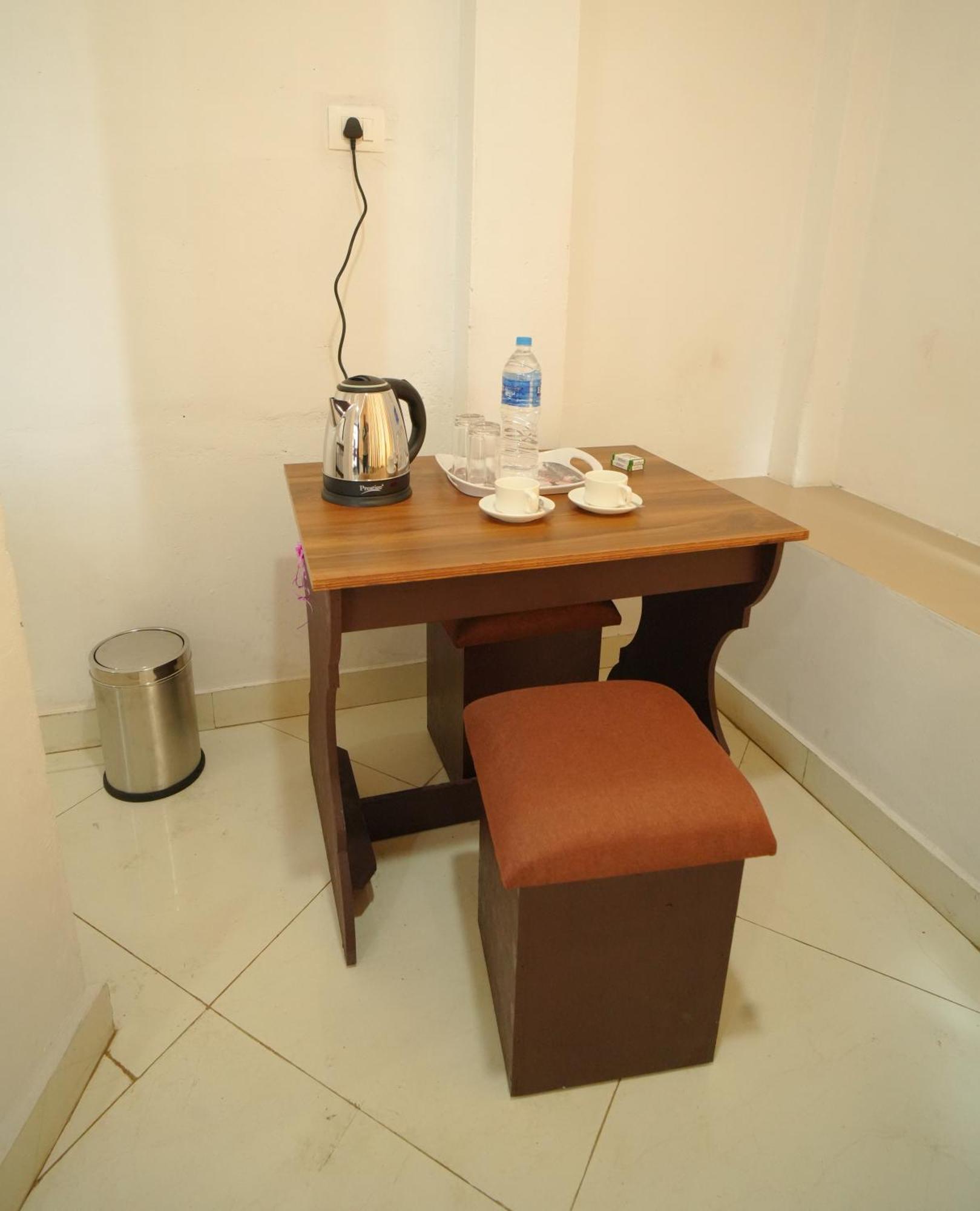 Port View Residency Pvr 호텔 니둠바서리 외부 사진